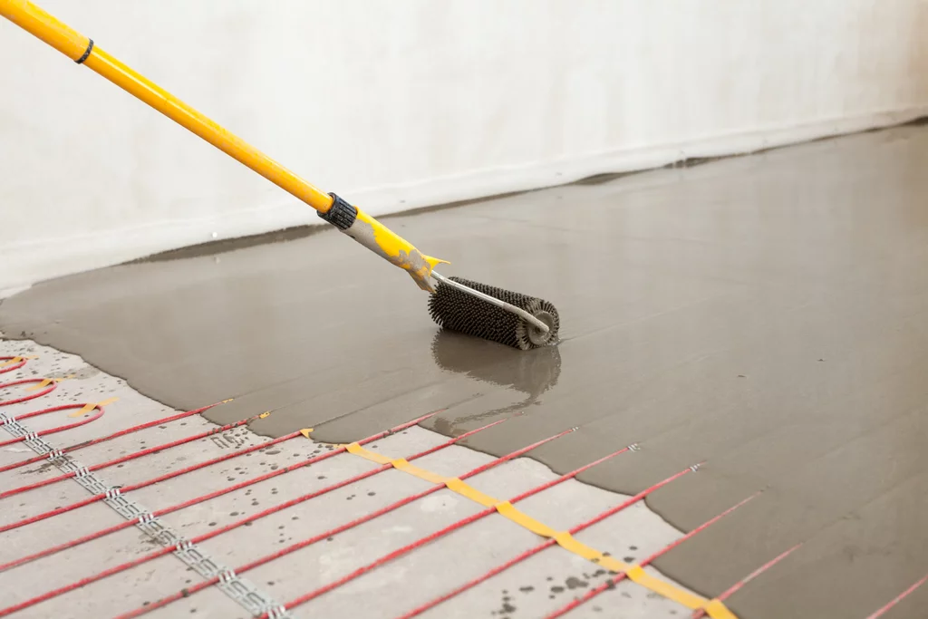 Vloerisolatie onder vloerverwarming → Wel of niet doen? Slimster